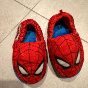 Red Spider-Man Slippers 8-9 kids boys